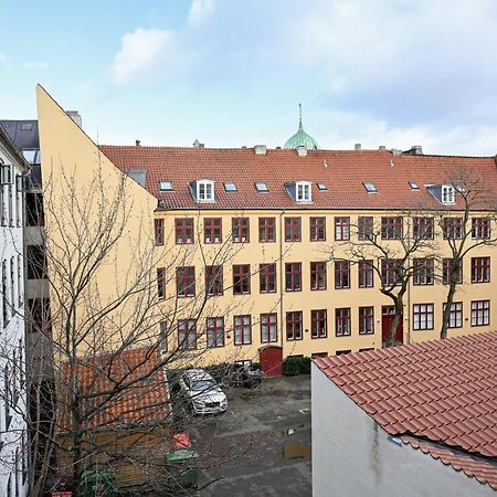 Sanders Arrow - Chic Three-Bedroom Apartment In The Middle Of Kopenhagen Bagian luar foto