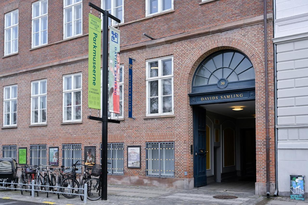 Sanders Arrow - Chic Three-Bedroom Apartment In The Middle Of Kopenhagen Bagian luar foto
