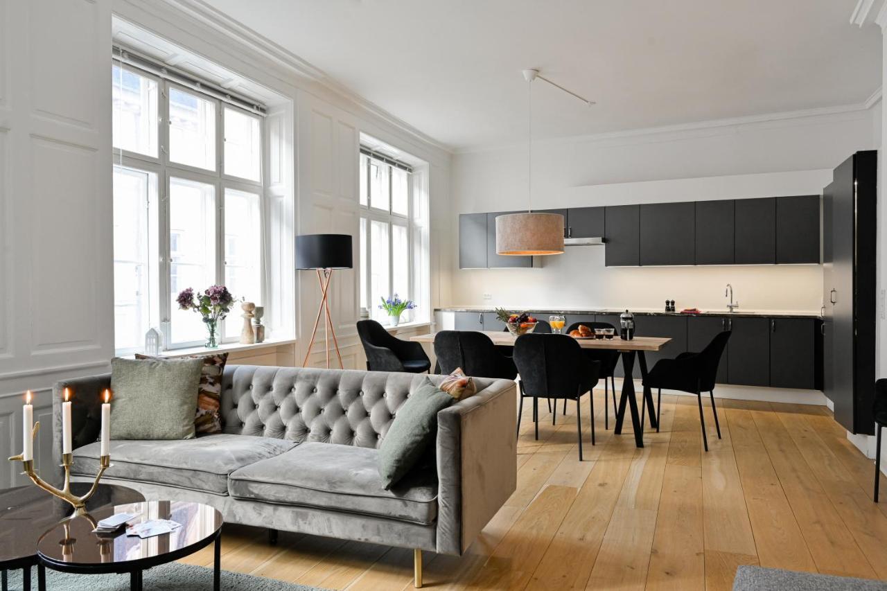 Sanders Arrow - Chic Three-Bedroom Apartment In The Middle Of Kopenhagen Bagian luar foto
